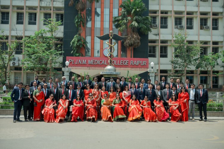 नेहरू मेडिकल कॉलेज की एलुमिनाई मीट