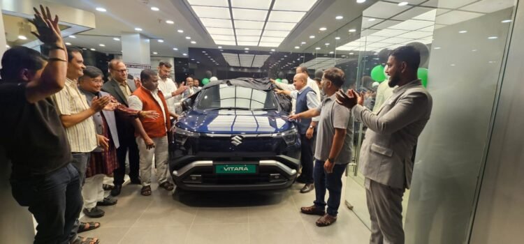 विश्वभारती ऑटोमोबाइल्स नेक्सा, कांकेर में मारुति सुजुकी की पहली इलेक्ट्रिक SUV ‘ई-विटारा’ का भव्य लांचिंग किया गया