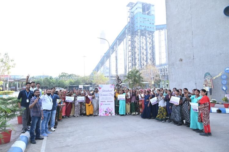 एनटीपीसी सीपत में अंतरराष्ट्रीय महिला दिवस समारोह, उत्कृष्ट योगदान देने वाली महिला कर्मियों का सम्मान