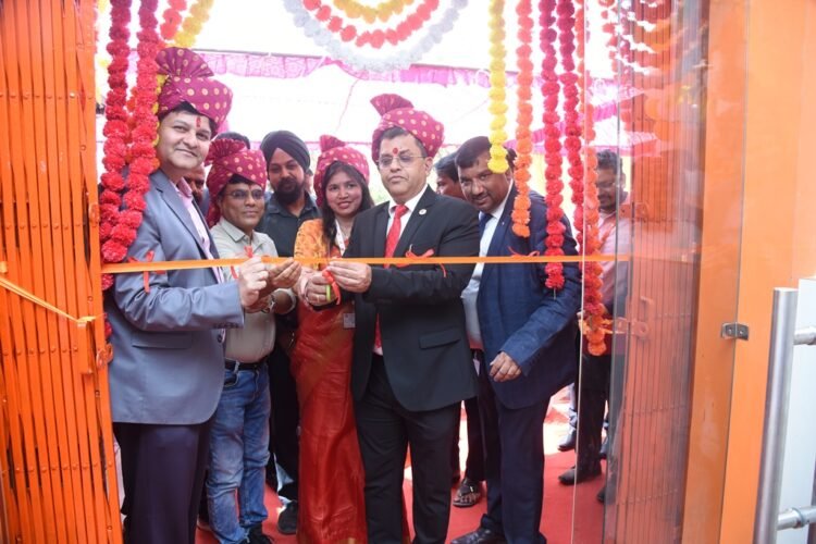 मंदिर हसौद में बैंक ऑफ़ बड़ौदा की नई शाखा का हुआ भव्य उद्घाटन समारोह