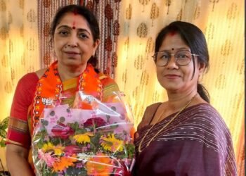 राज्यसभा सांसद बनने पर लक्ष्मी वर्मा से महापौर अलका बाघमार की सौजन्य मुलाकात, सरस्वती माता की प्रतिमा भेंट कर दी बधाई