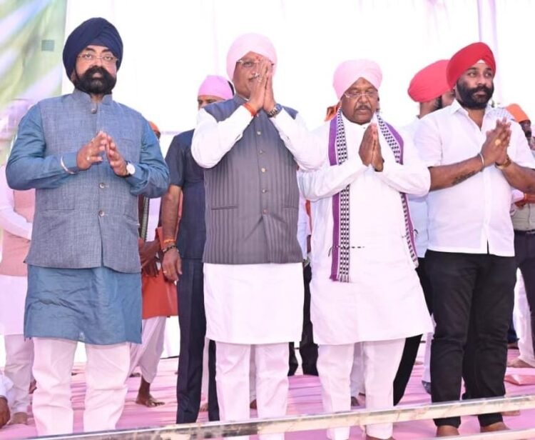 गढ़फुलझर नानकसागर में होला मोहल्ला कार्यक्रम में शामिल हुए मुख्यमंत्री विष्णु देव साय,कहा-गढ़फुलझर नानकसागर बनेगा आस्था और पर्यटन का प्रमुख केंद्र