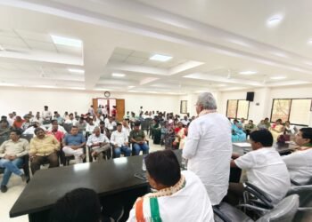 “भाजपा के बड़े-बड़े दावे ढाक के तीन पात,कल दुर्ग से हज़ारों कार्यकर्ता पहुंचेंगे रायपुर” – अरुण वोरा