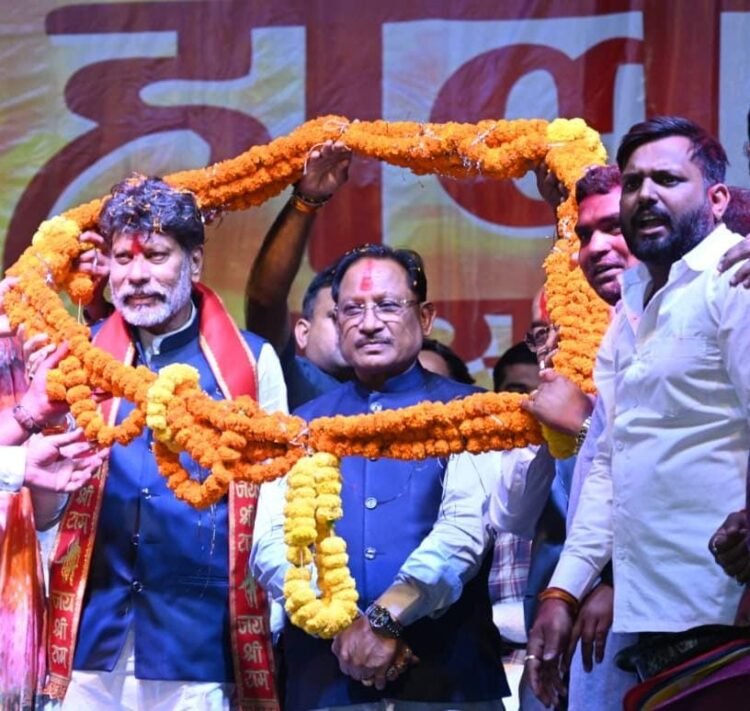 रंगों में घुला समरसता का संदेश: मुख्यमंत्री विष्णु देव साय होली मिलन समारोह में हुए शामिल