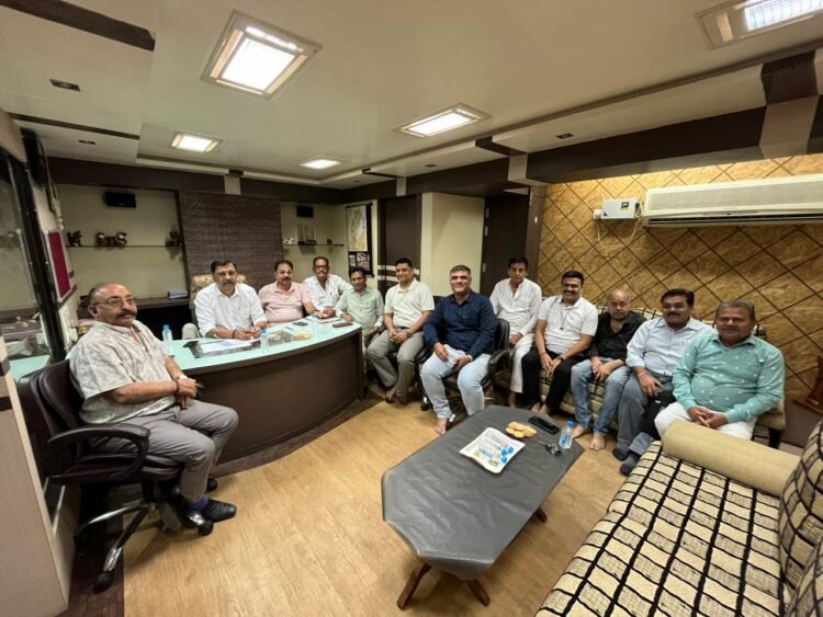 ट्रांसपोर्ट बुकिंग हेतु प्रमुख पहुंच मार्गों पर शाम 5 से 9 बजे तक मालवाहक वाहनों के प्रतिबंध के संदर्भ में व्यापारियों का संयुक्त निरीक्षण, देंगे सुझाव – कैट