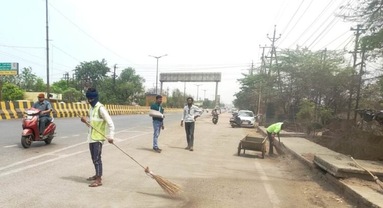 जोन क्रमांक 3 में चैत्र नवरात्रि के अवसर पर सड़कों की विशेष सफाई शुरू