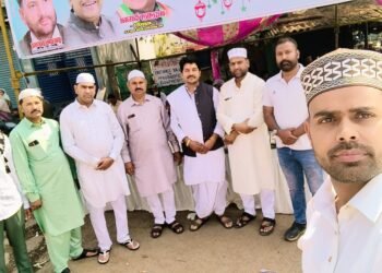 ईद का जश्न बना एकता की मिसाल, बिरगांव में गले मिलकर दी मुबारकबाद