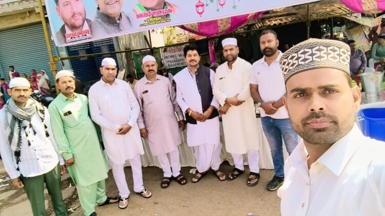 ईद का जश्न बना एकता की मिसाल, बिरगांव में गले मिलकर दी मुबारकबाद