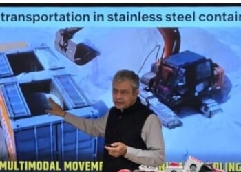 रेलवे में बड़े सुधार: अश्विनी वैष्णव ने 2026 के लिए 5 नए रिफॉर्म्स की घोषणा, यात्री सुविधाओं और माल ढुलाई पर फोकस