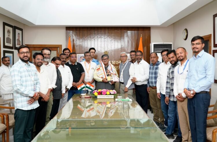 पंजाब के राज्यपाल गुलाब चंद कटारिया ने छत्तीसगढ़ के पत्रकारों से की मुलाकात; नशामुक्ति अभियान, सीमापार तस्करी और सामाजिक मुद्दों पर हुई विस्तृत चर्चा