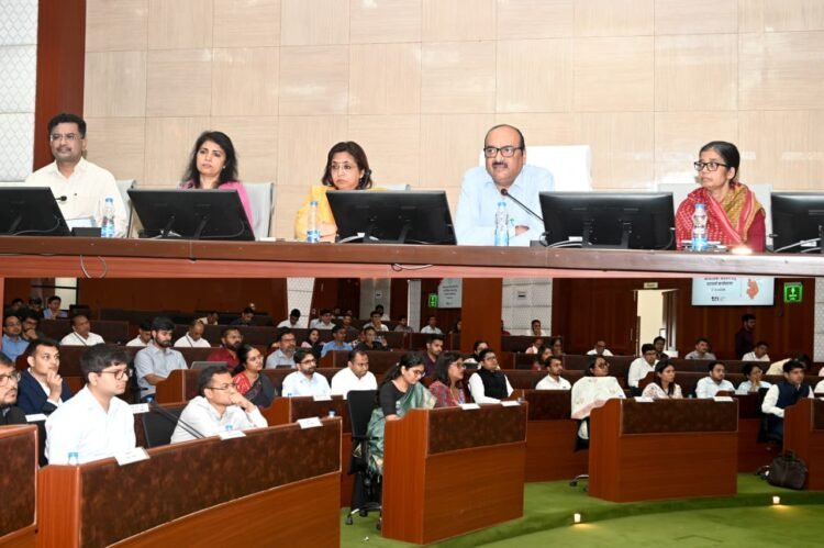 मुख्य सचिव विकास शील की अध्यक्षता में सम्पन्न हुई नक्सल प्रभावित जिलों के आजीविका संवर्धन हेतु परामर्श कार्यशाला