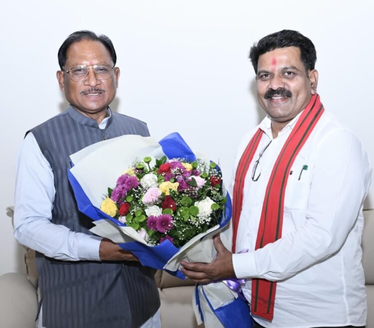 उपमुख्यमंत्री विजय शर्मा ने दी ऐतिहासिक उपलब्धि पर बधाई,मुख्यमंत्री साय ने कहा-नक्सलमुक्त छत्तीसगढ़ गढ़ेगा विकास का स्वर्णिम भविष्य