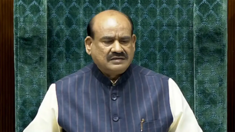 लोकसभा स्पीकर ओम बिरला ने संभाला आसन, बोले- मैंने सदन की गरिमा और मर्यादा बढ़ाने का किया प्रयास
