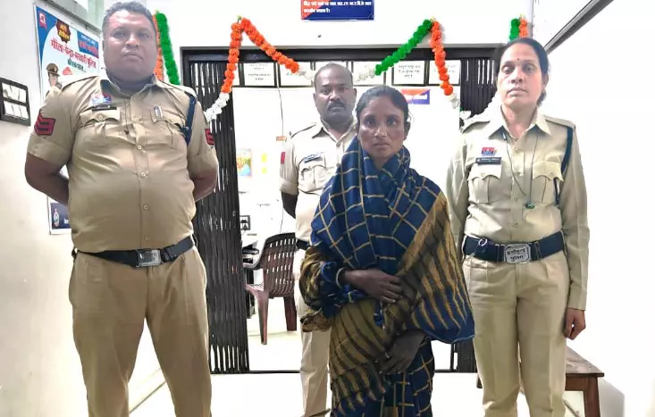 साप्ताहिक बाजार में चोरी, 12 लाख के गहने पार, महिला गिरफ्तार