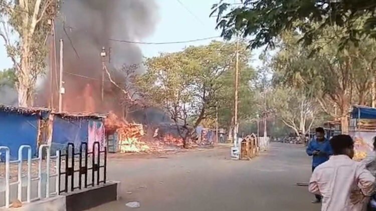 गिरौदपुरी मंदिर मार्ग पर लगी भीषण आग, दर्जनों दुकानदारों को नुकसान