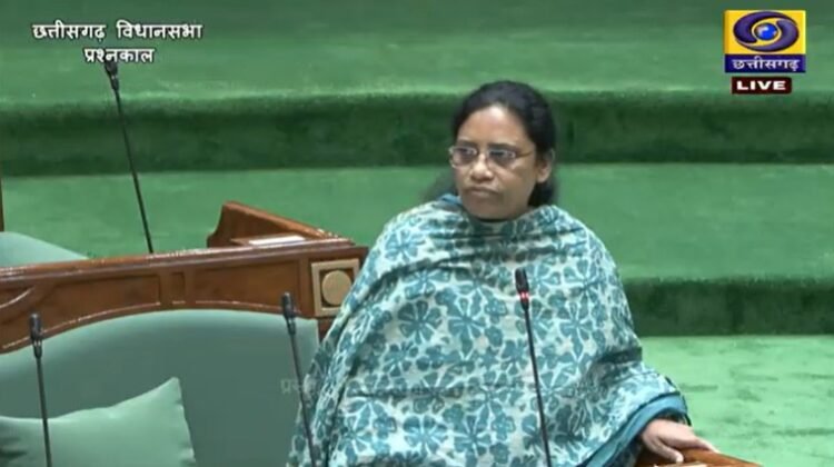 स्वास्थ्य मंत्री के वायदा खिलाफी पर भडक़ी भाजपा की लता उसेंडी