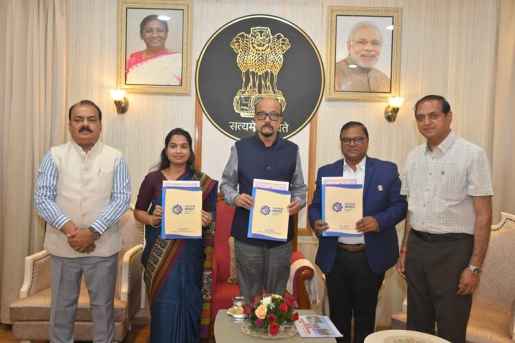 राज्यपाल रमेन डेका की पहल पर जशपुर जिले में ‘लैब ऑन व्हील्स’ एम्बुलेंस की मिलेगी सुविधा