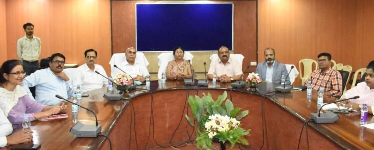 कृषि महाविद्यालय, रायपुर में उज़्बेकिस्तान यात्रा पर आधारित,अंतरराष्ट्रीय अवसरों हेतु संगोष्ठी आयोजित