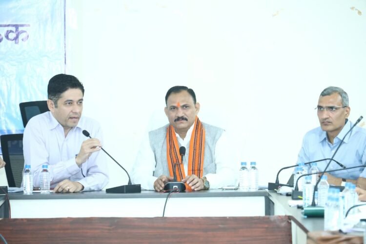 स्वास्थ्य सेवाओं की गुणवत्ता सुधार पर जोर, राज्य स्तरीय समीक्षा बैठक में अहम निर्देश