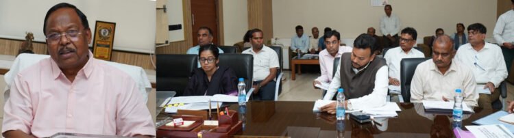 पशुधन मंत्री नेताम ने की विभागीय काम-काज की समीक्षा,कहा-आवारा श्वान के नियंत्रण के लिए प्रदेश के सभी 33 जिलों में स्थापित होगा ऐनीमल बर्थ कन्ट्रोल सेन्टर