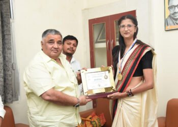 छत्तीसगढ़ की बेटी शिवानी सोनी ने रचा इतिहास,अंतर्राष्ट्रीय गोल्फ खिलाड़ी ‘इंटरनेशनल बुक ऑफ रिकॉर्ड्स’ से सम्मानित