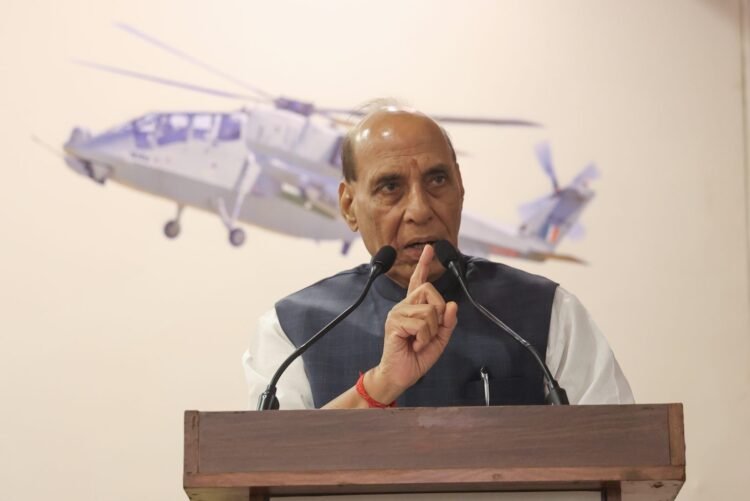 भारत वैश्विक रक्षा विनिर्माण केंद्र बनने की दिशा में तेजी से आगे बढ़ रहा है : रक्षा मंत्री राजनाथ सिंह