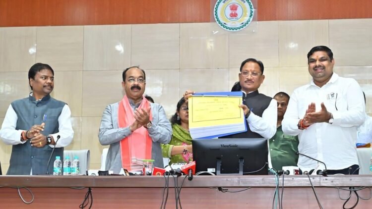 मुख्यमंत्री साय ने बोर्ड परीक्षाओं में सफल विद्यार्थियों को दी बधाई, कहा- बेटियों ने फिर मारी बाजी