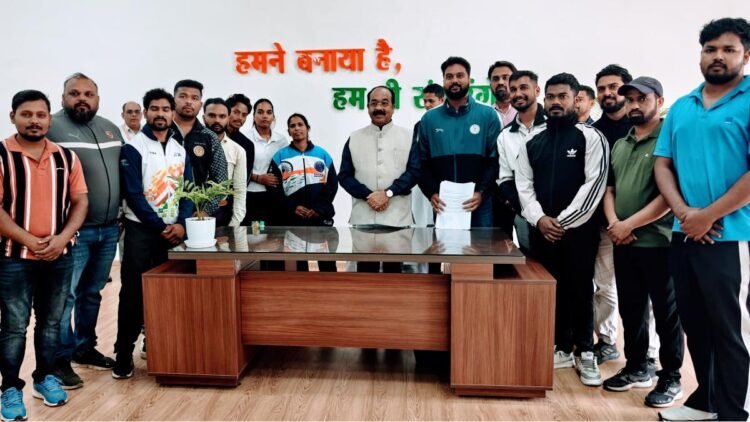 7-8 साल से इंतजार में खिलाड़ी: सरकार ने जल्द निर्णय का दिया भरोसा