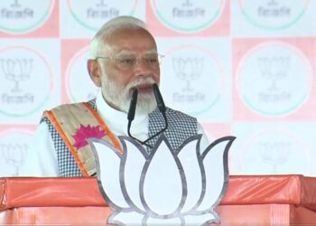 बैरकपुर में पीएम मोदी का हुंकार, “TMC से मुक्ति दिलाऊंगा”