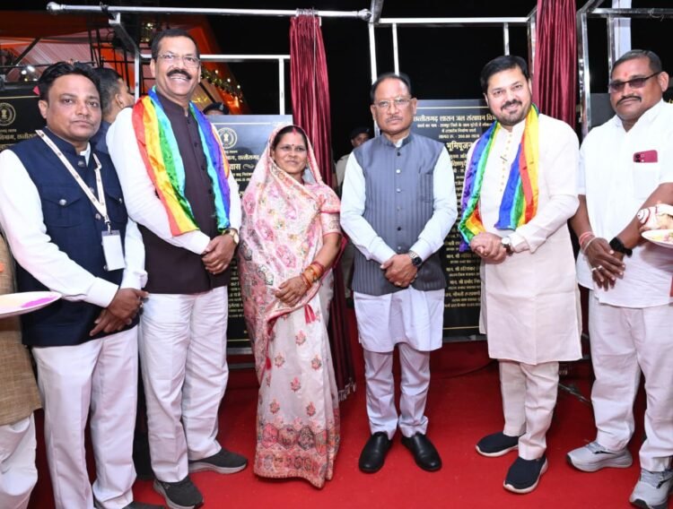 लोक-आस्था, परंपरा और विकास का संगम बना कुँवरगढ़ महोत्सव,मुख्यमंत्री साय ने कहा-जहां संस्कृति का सम्मान होता है, वहीं से विकास की नई शुरुआत होती है