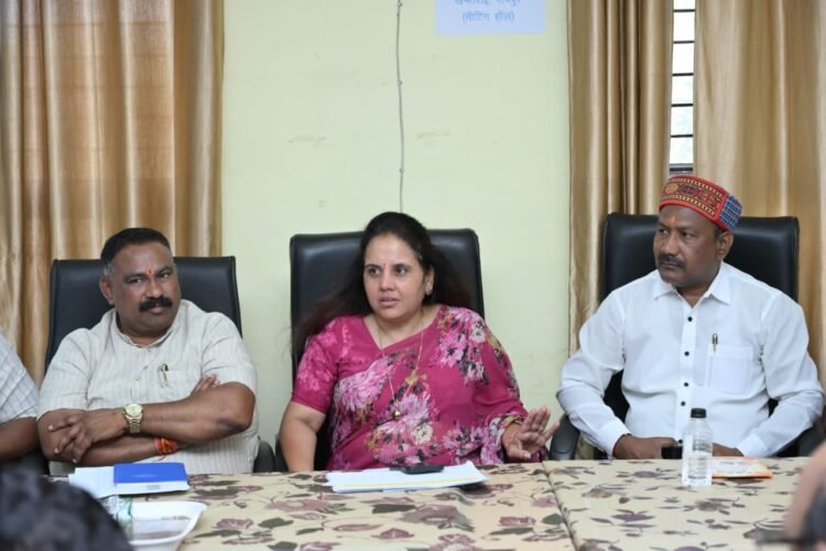 जल संकट से निपटने की तैयारी: मीनल चौबे ने मॉनिटरिंग और निरीक्षण के दिए आदेश