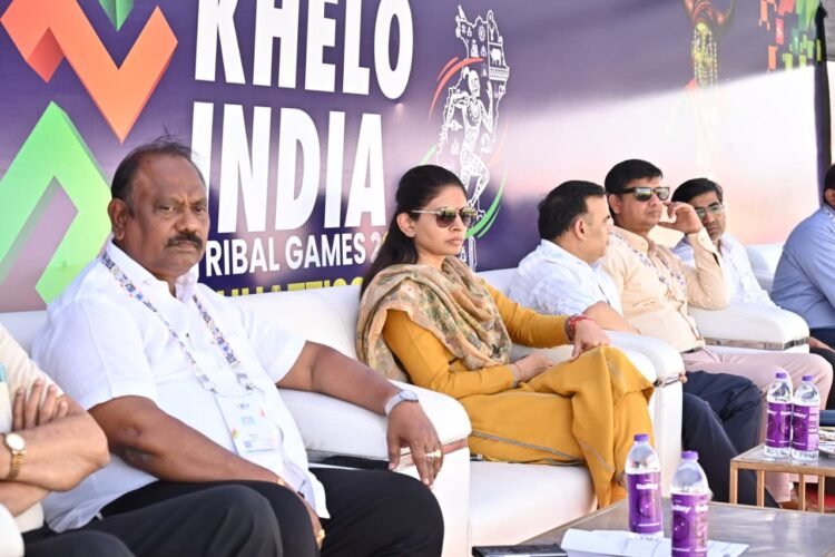 पुरुष फुटबॉल: छत्तीसगढ़ और पश्चिम बंगाल ने फाइनल में बनाई जगह, केंद्रीय खेल राज्य मंत्री ने खिलाड़ियों का किया उत्साहवर्धन