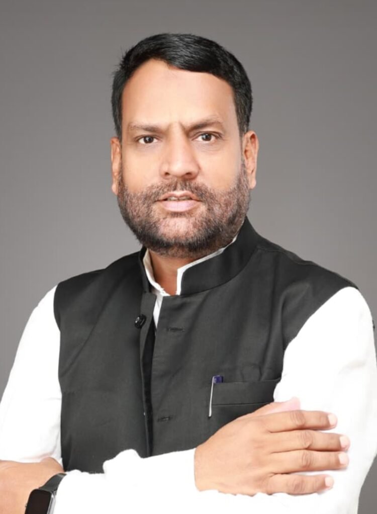 ई-केवाईसी के नाम पर महिलाओं को किया जा रहा है परेशान, महतारी वंदन की राशि से वंचित करने का प्रयास – इकराम