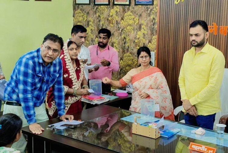 पारदर्शी लॉटरी से आवास आवंटन, हितग्राहियों में खुशी