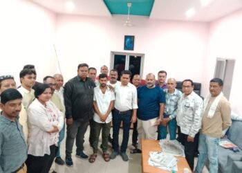 रायपुर प्रेस क्लब में आपात बैठक पत्रकार पर हमले के विरोध में रायपुर प्रेस क्लब का निंदा प्रस्ताव, सख्त कार्रवाई की मांग