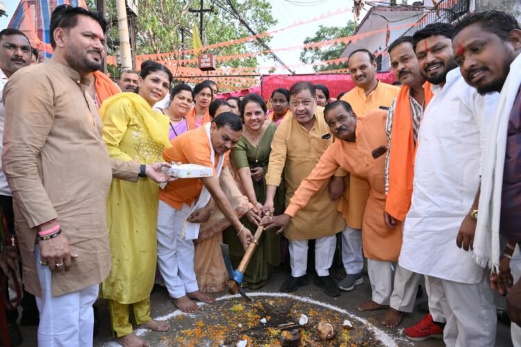 रायपुर में सवा करोड़ के विकास कार्यों का भूमिपूजन, सड़क-नाली निर्माण की मिली सौगात