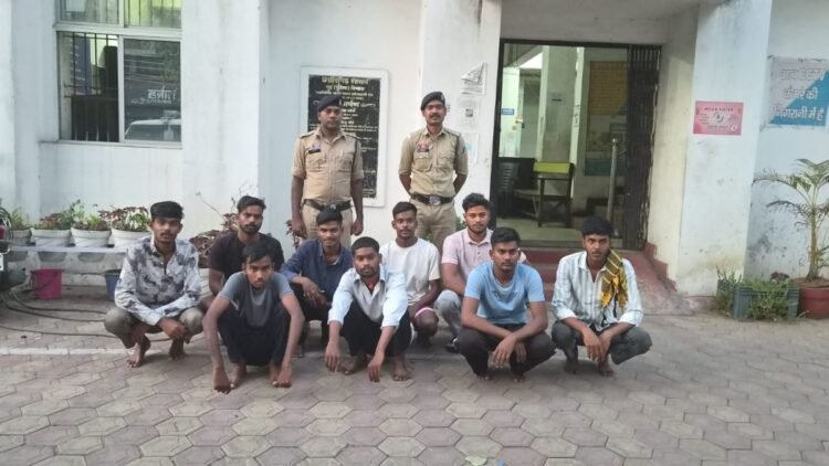 मरीन ड्राइव पर बवाल: पार्षद के परिजनों पर हमला, 12 आरोपी गिरफ्तार