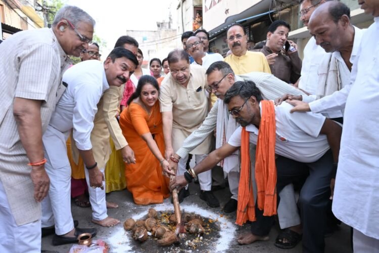 रायपुर में 90 लाख के विकास कार्यों का भूमिपूजन, विधायक सुनील सोनी और महापौर मीनल चौबे ने दी सौगात