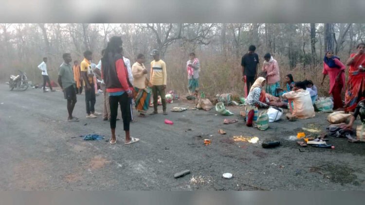 बीजापुर में बड़ा हादसा, मजदूरों से भरा मालवाहक पलटा, 15 घायल