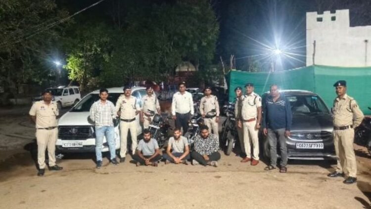 “फर्जी दस्तावेजों से बैंक खातों से उड़ाए 31 लाख, सारंगढ़-बिलाईगढ़ पुलिस ने महाठगों को दबोचा”