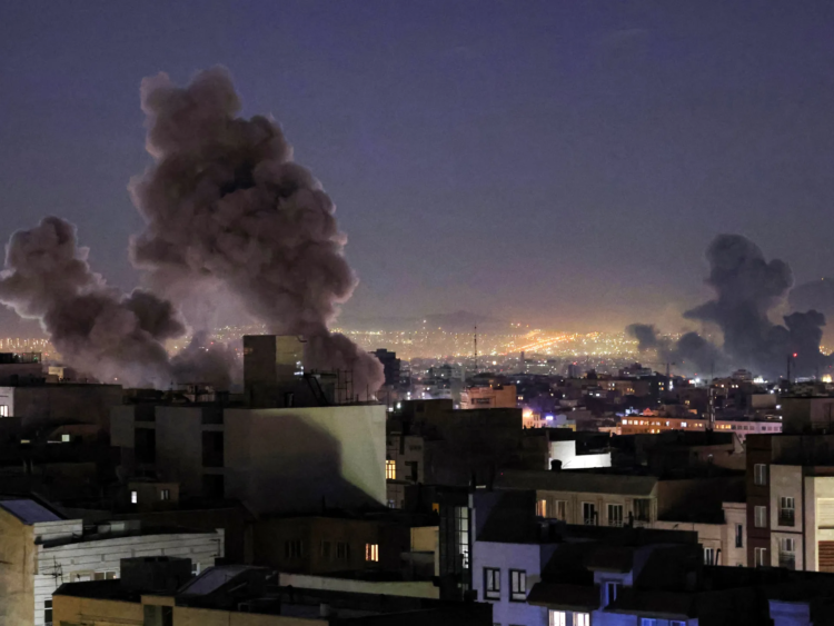 अमेरिका-ईरान तनाव के बीच अनिश्चितता, लेबनान में इजराइली हमले तेज