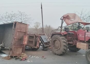 बालोद में दर्दनाक हादसा: ट्रैक्टर को टक्कर, दो युवकों की मौके पर मौत