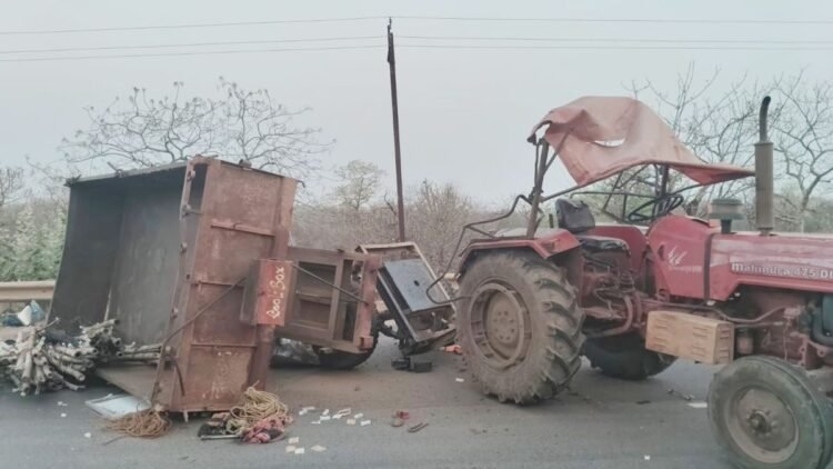 बालोद में दर्दनाक हादसा: ट्रैक्टर को टक्कर, दो युवकों की मौके पर मौत