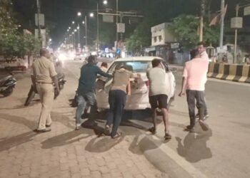 महासमुंद में कार से गांजा बरामद: पेट्रोलिंग टीम की सतर्कता से दो तस्कर गिरफ्तार