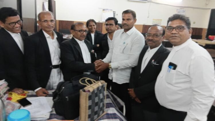 रायपुर अधिवक्ता संघ चुनाव: अध्यक्ष पद के लिए मुकाबला हुआ दिलचस्प