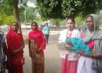 मानवता की मिसाल: खाली घर में मिला नवजात, ग्रामीणों ने बचाई जान