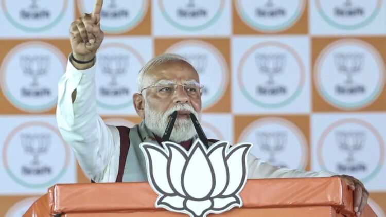 बंगाल रैली में प्रधानमंत्री नरेंद्र मोदी का दावा: ‘TMC का बुझता दिया, BJP का उदय’