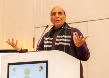 बर्लिन में रक्षा मंत्री राजनाथ सिंह ने भारतीय समुदाय के साथ किया संंवाद, प्रवासियों को बताया जर्मनी और भारत के बीच एक ‘जीवंत सेतु’