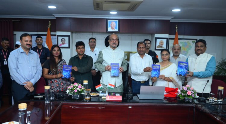 राज्यपाल डेका ने संत गहिरा गुरू विश्वविद्यालय सरगुजा के वेबसाइट का किया शुभारंभ