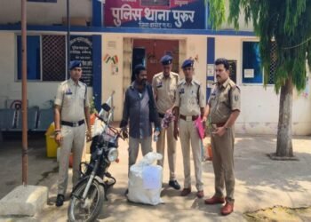 बालोद पुलिस की बड़ी कार्रवाई, टीवीएस एक्सेल से गांजा तस्करी करते आरोपी गिरफ्तार